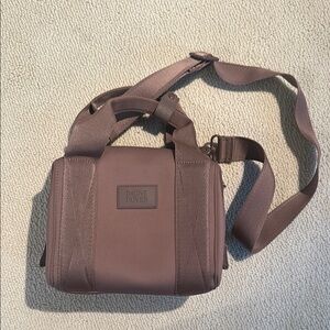 Dagne Dover Brown Messenger Bag with Adjustable Strap
Used twice
